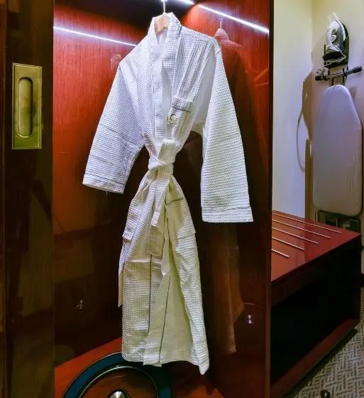 اتاق اکونومی, Golden Dune Hotel Turaif
