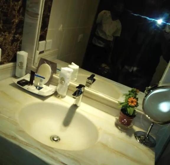 اتاق عادی, Golden Dune Hotel Turaif