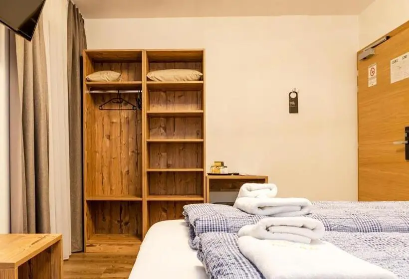 Standard-huone, B&b Hotel Sonneck