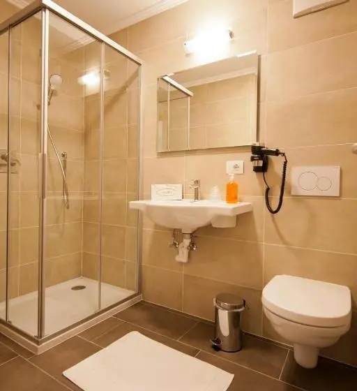 Standard Yhden Hengen Huone, B&b Hotel Sonneck