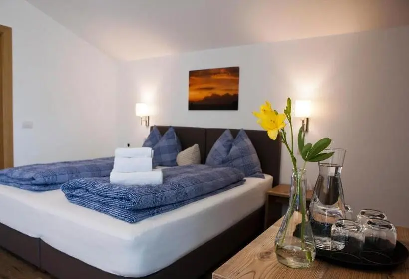 Standard Kolmen Hengen Huone, B&b Hotel Sonneck