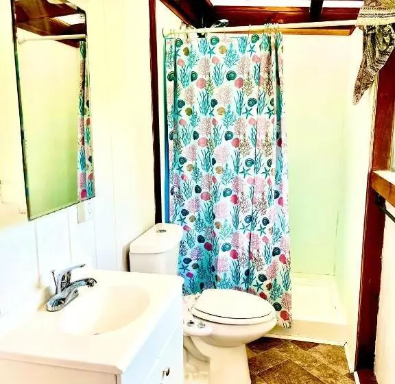 デラックススタジオ, Hawaiian Sanctuary Eco Retreat Center