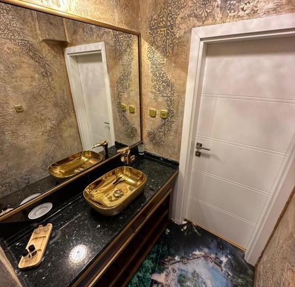 اتاق سوپریور با تخت بزرگ, Robevski Luxury Rooms