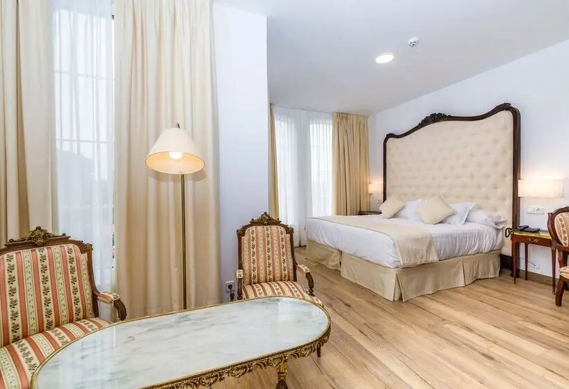 سوییت لوکس, Suite Home Pinares
