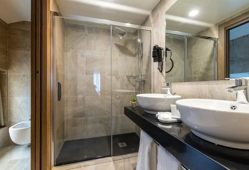 اتاق لوکس, Suite Home Pinares