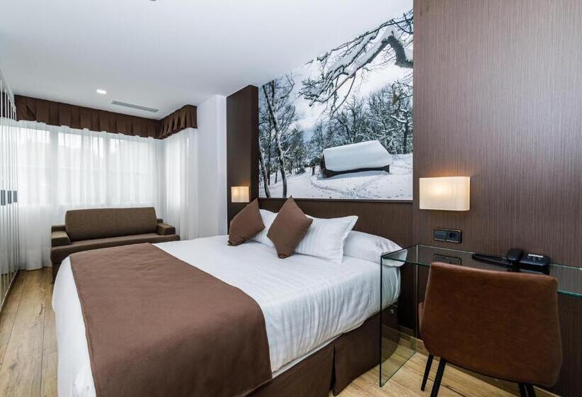 Люкс, Suite Home Pinares