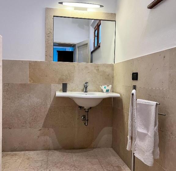 标准工作室, La Chiusa Di Rio