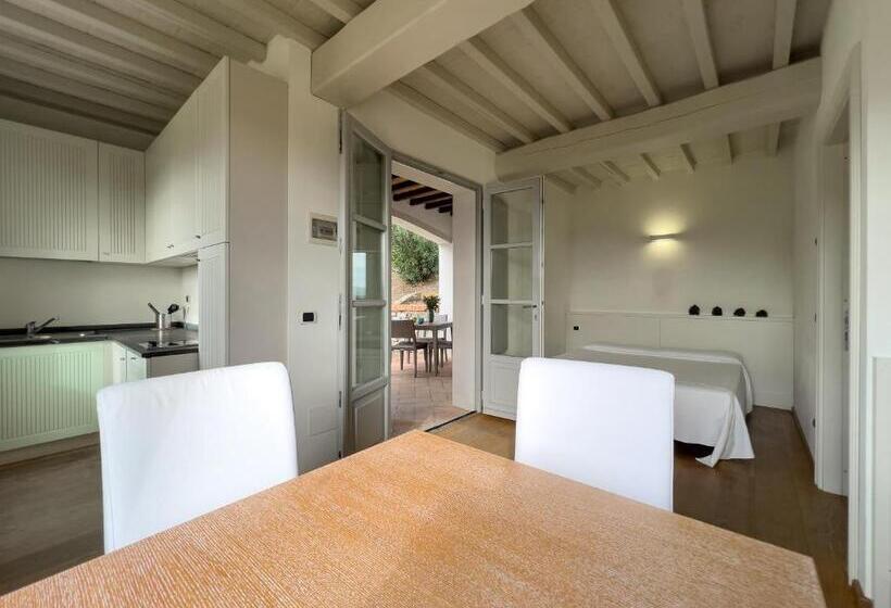 标准工作室带泳池景, La Chiusa Di Rio