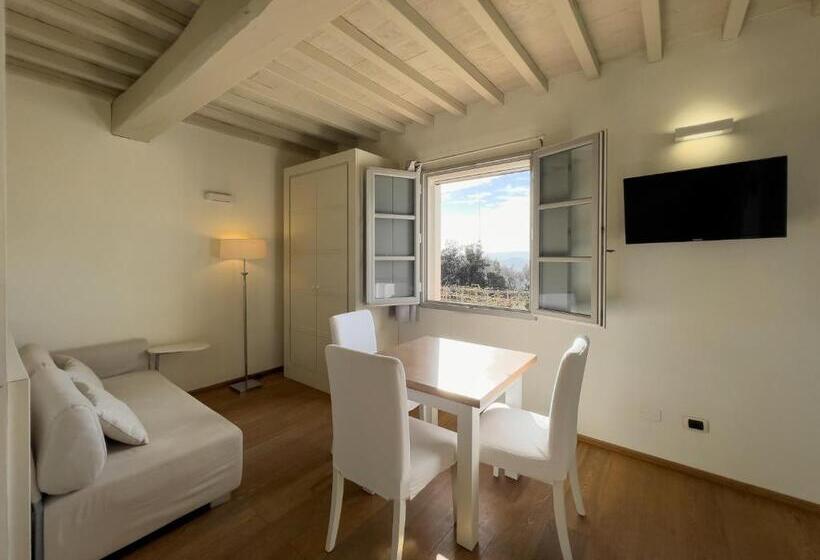 标准工作室带泳池景, La Chiusa Di Rio