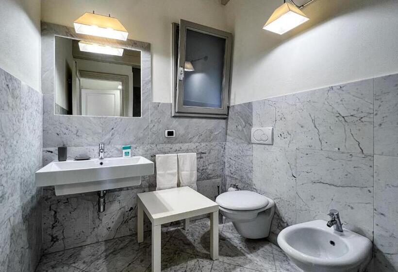 标准工作室带泳池景, La Chiusa Di Rio