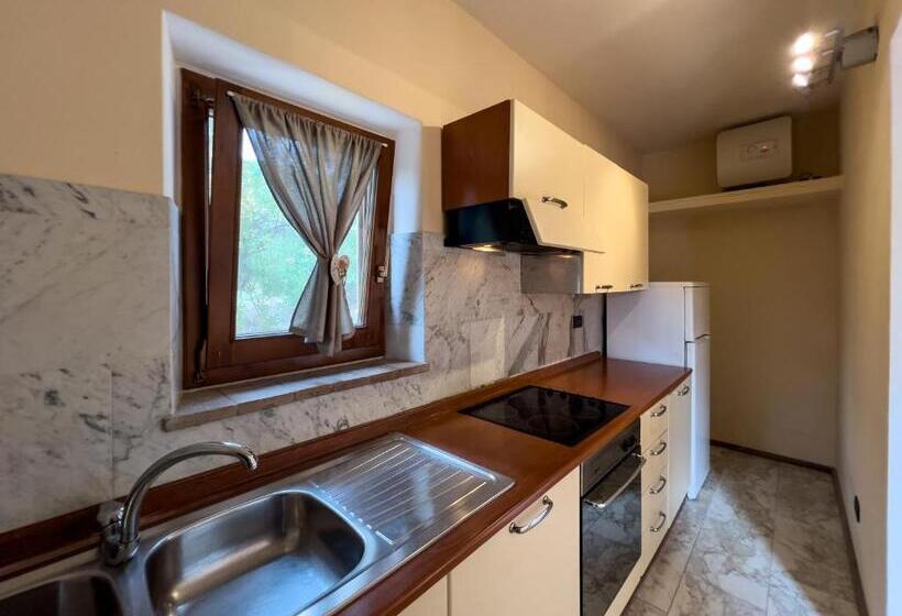 标准工作室, La Chiusa Di Rio