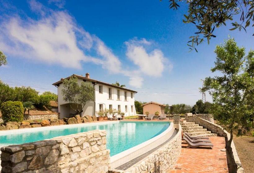 标准工作室带泳池景, La Chiusa Di Rio