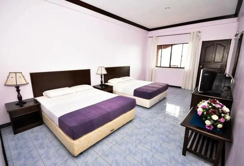 اتاق خانوادگی با چشم‌انداز دریا, Panuba Inn Resort