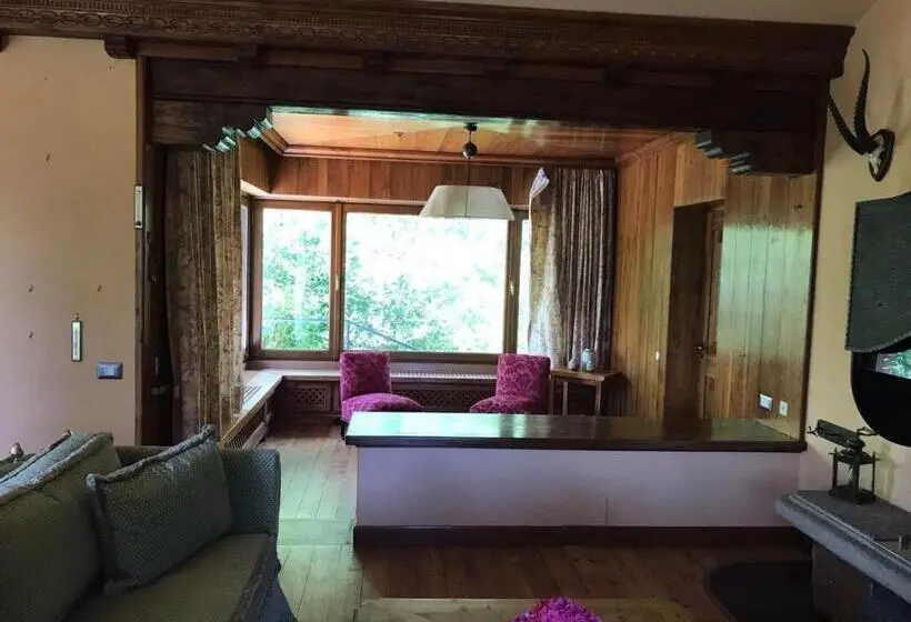 デラックスルーム, The Golf Club Guest House