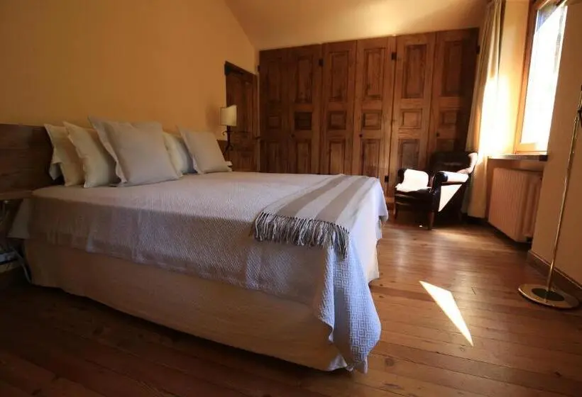 デラックスルーム, The Golf Club Guest House