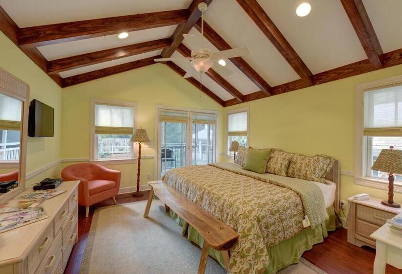 Номер Deluxe с Балконом, The Grey Owl Inn