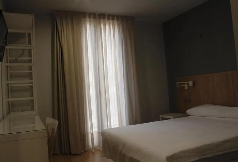 Standardzimmer, Hostal Universitat