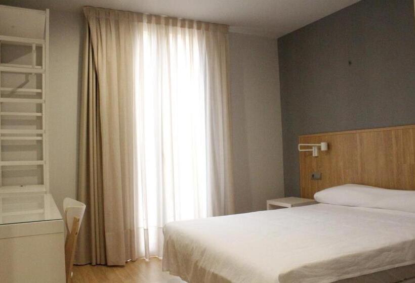 اتاق استاندارد, Hostal Universitat