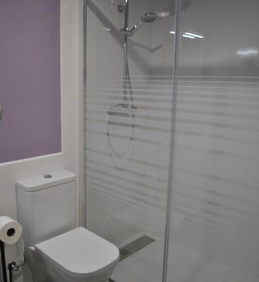اتاق استاندارد, Hostal Universitat