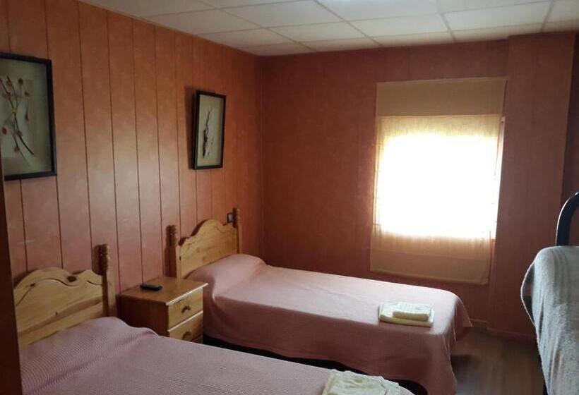 スタンダード４人部屋, Complejo Recreativo Baños Del Sagrario