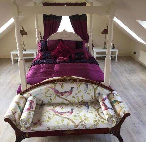 Deluxe Suite King Bed, Retreat At The Knowe Auchincruive Estate