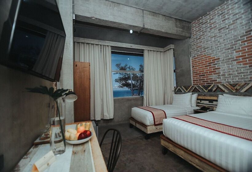 اتاق لوکس, The Bricks