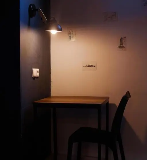 اتاق اکونومی یک تخته, Moosica Hostel