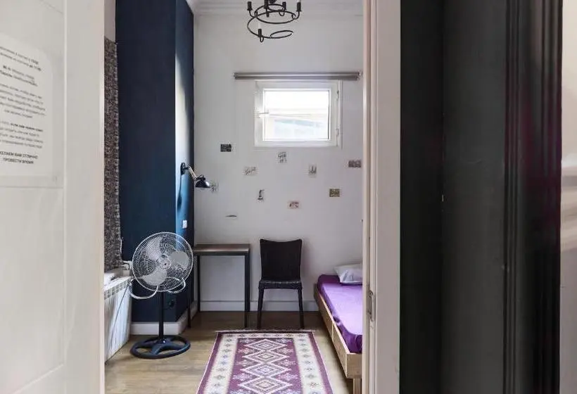 اتاق اکونومی یک تخته, Moosica Hostel