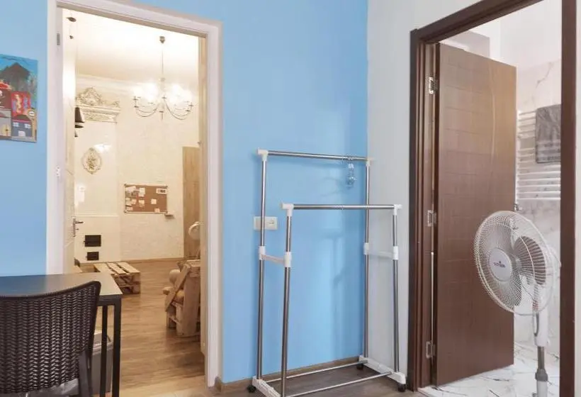 اتاق استاندارد یک نفره, Moosica Hostel