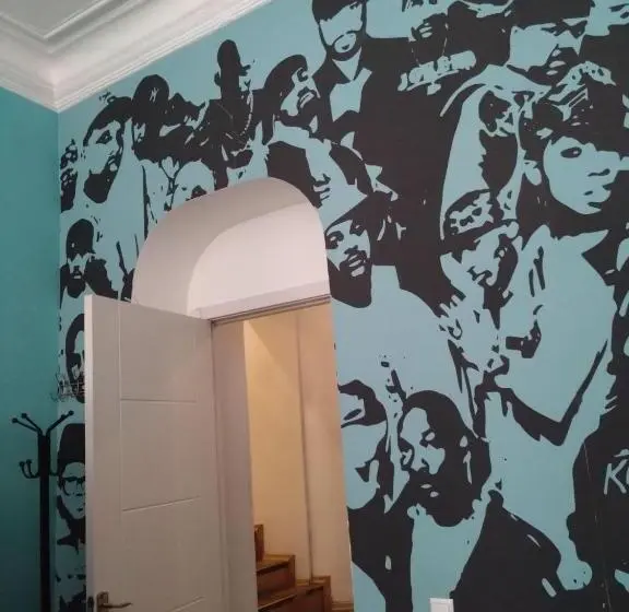 تختخواب در اتاق مشترک, Moosica Hostel