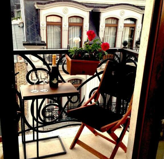 استودیوی استاندارد, Belvedere