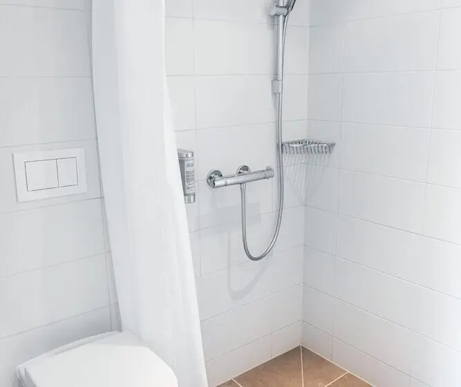 身障者適用スタンダードルーム, B&b Hotel Zurich East Wallisellen