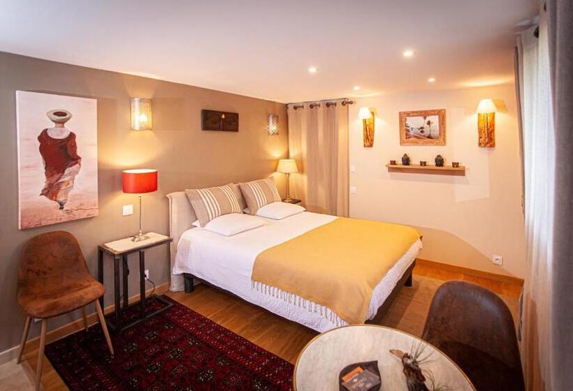 带花园景观的标准工作室, Villa Chaleemar