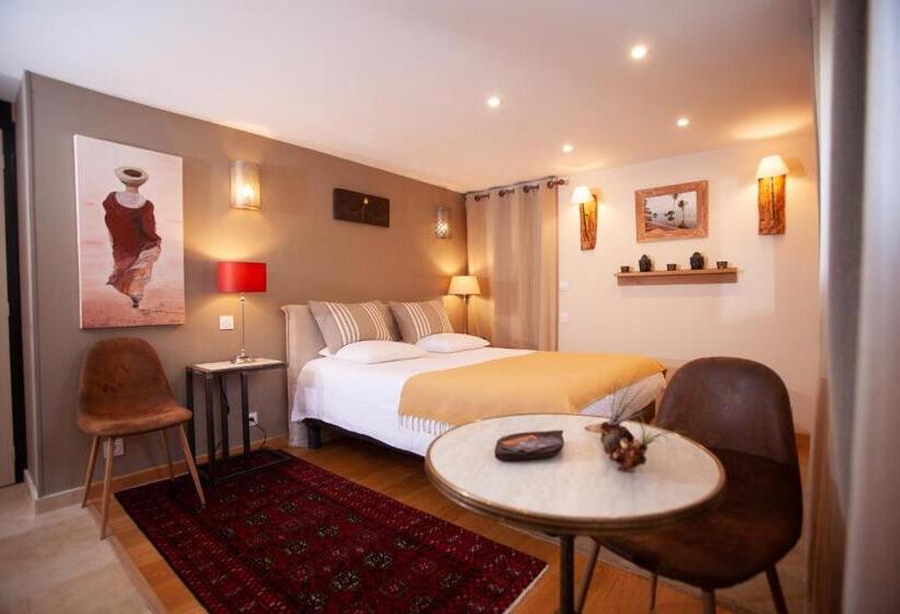 带花园景观的标准工作室, Villa Chaleemar