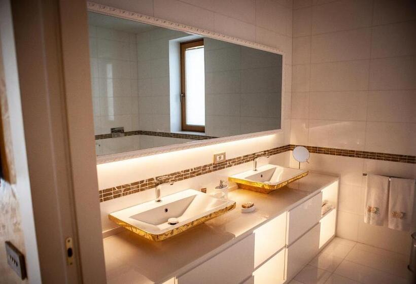 Полулюкс, Tenuta Mara Wine Relais