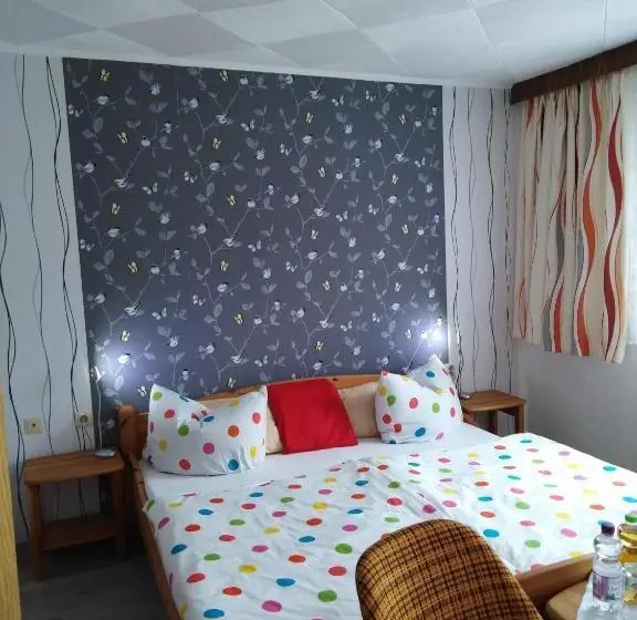 スタンダードトリプルルーム, Landpension Haupt