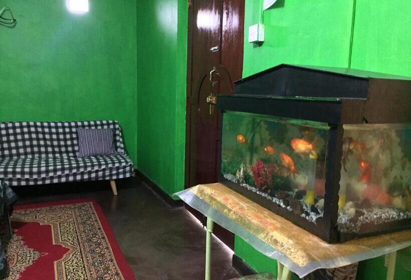Quarto Economy, Chandrasobana