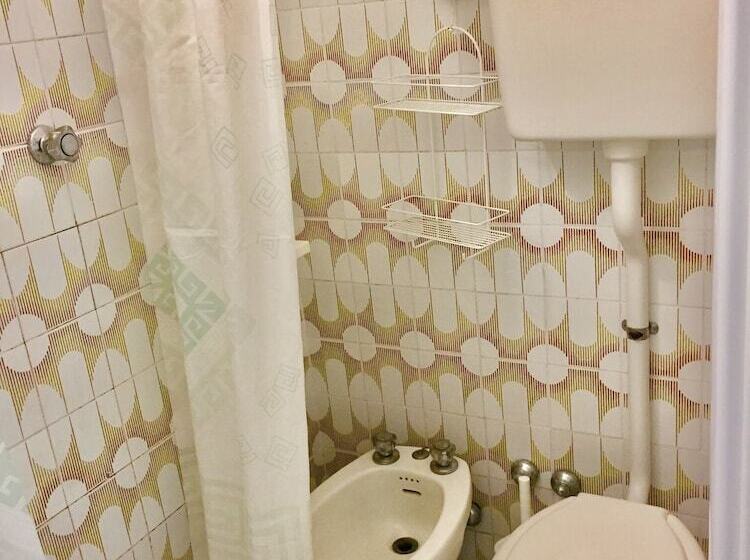 スタンダード４人部屋, Villa Pozzi