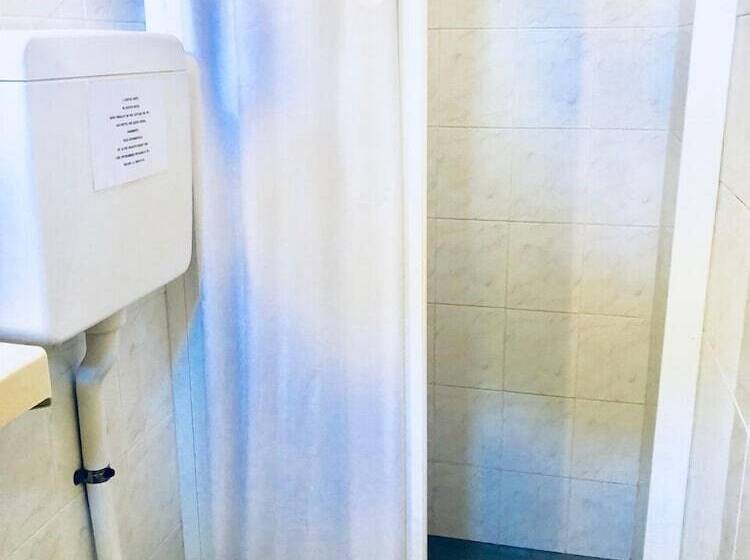 スタンダード４人部屋, Villa Pozzi