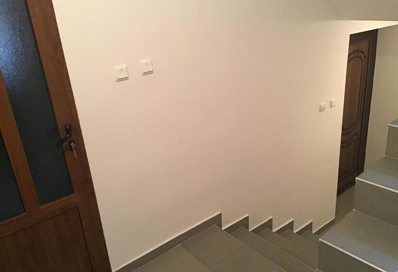 침실 1개 아파트, Aurora Guest House