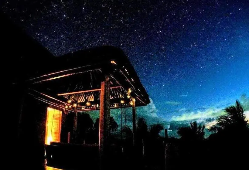 کلبه ییلاقی سوپریور یک خوابه, Camiguin Volcano Houses   A Frame House