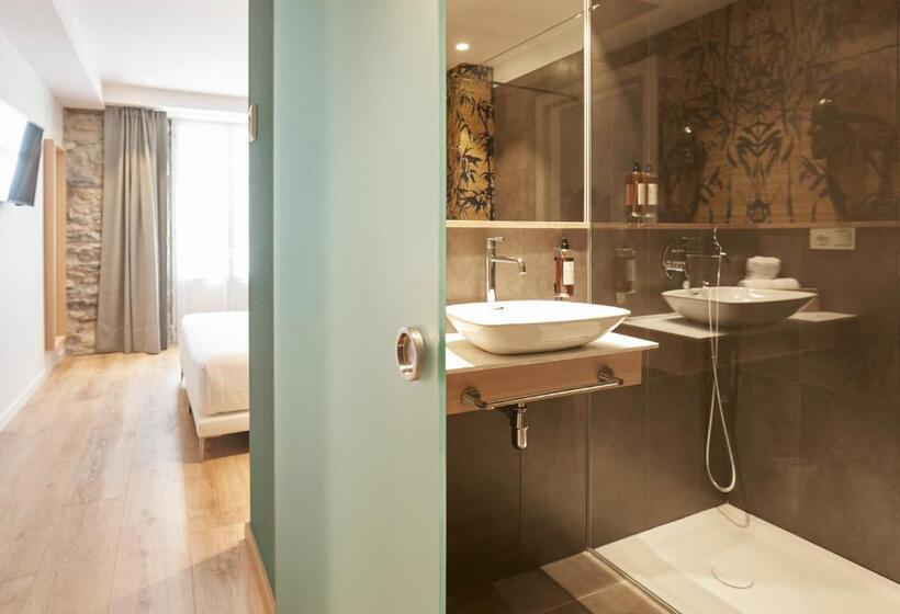 스탠다드 룸, Bide Bide Tolosa