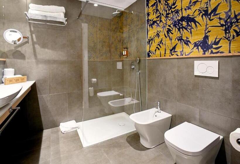 스탠다드 트리플 룸, Bide Bide Tolosa