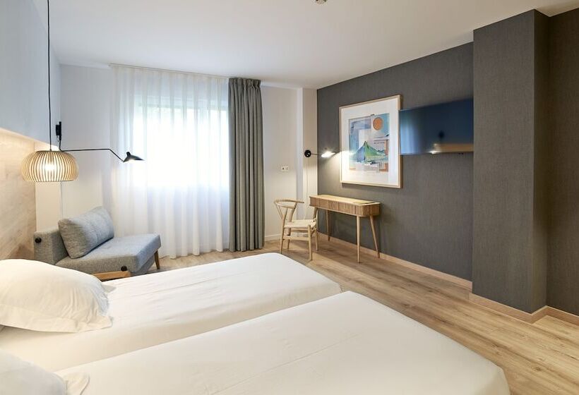 스탠다드 룸, Bide Bide Tolosa