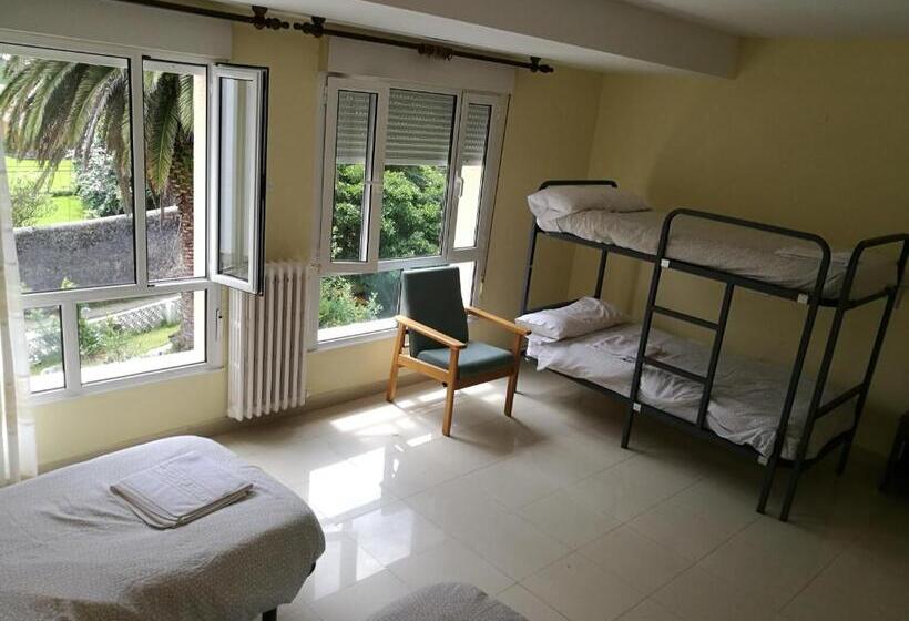 패밀리 룸, Llanes International Hostel
