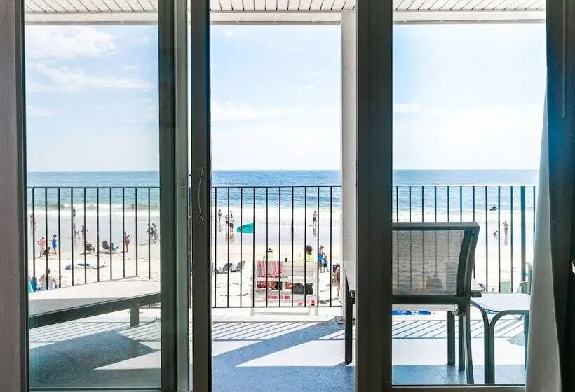 スーペリアの４人部屋, Atlantic Oceanfront