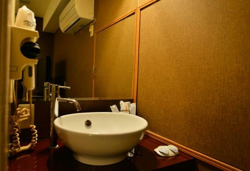 デラックスルーム, Century