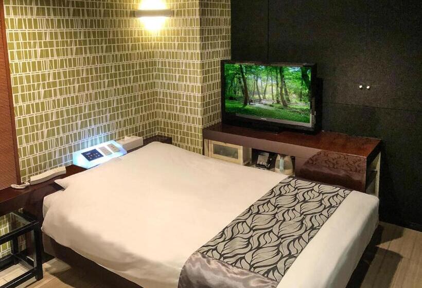 デラックスルーム, Century