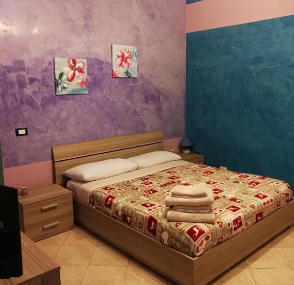 Номер Стандарт, Le Colline