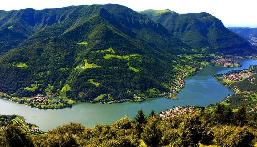 חדר משפחתי, Chalet Tre Santelle